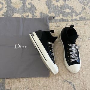 Walk N Dior Sneakers